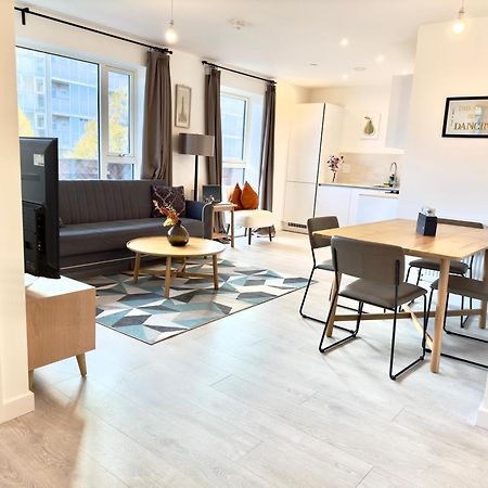 3Bedroom, 2Bathroom, Balcony,Luxury Flat Westfield London Luaran gambar