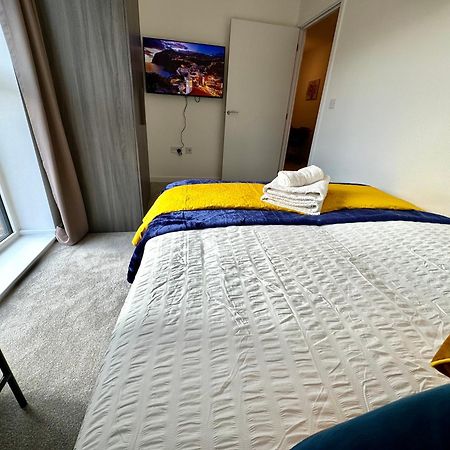 3Bedroom, 2Bathroom, Balcony,Luxury Flat Westfield London Luaran gambar