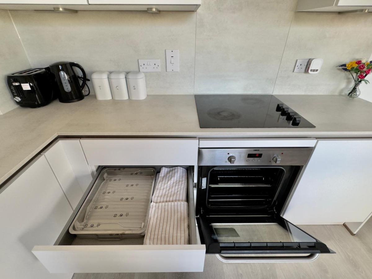 3Bedroom, 2Bathroom, Balcony,Luxury Flat Westfield London Luaran gambar