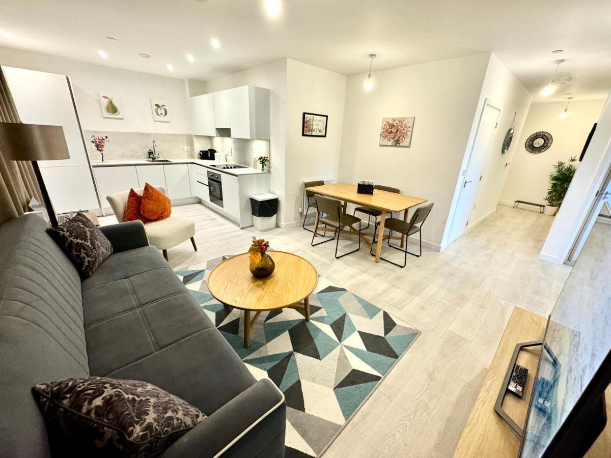 3Bedroom, 2Bathroom, Balcony,Luxury Flat Westfield London Luaran gambar