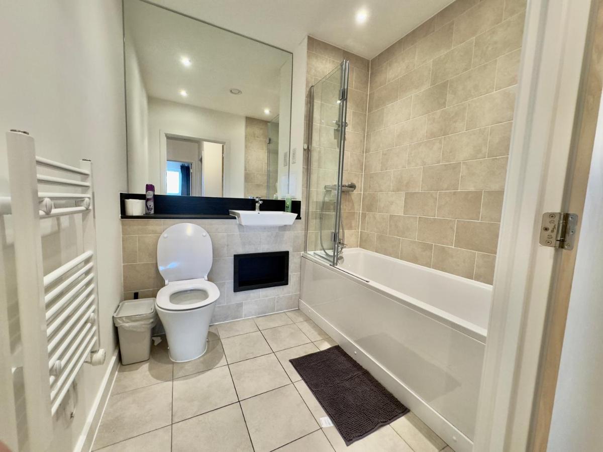 3Bedroom, 2Bathroom, Balcony,Luxury Flat Westfield London Luaran gambar
