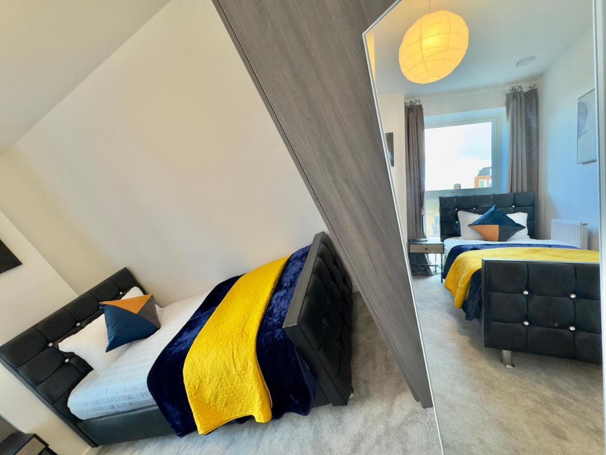 3Bedroom, 2Bathroom, Balcony,Luxury Flat Westfield London Luaran gambar