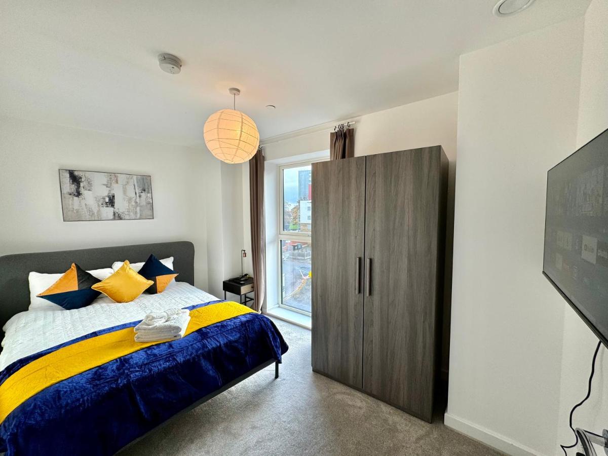 3Bedroom, 2Bathroom, Balcony,Luxury Flat Westfield London Luaran gambar