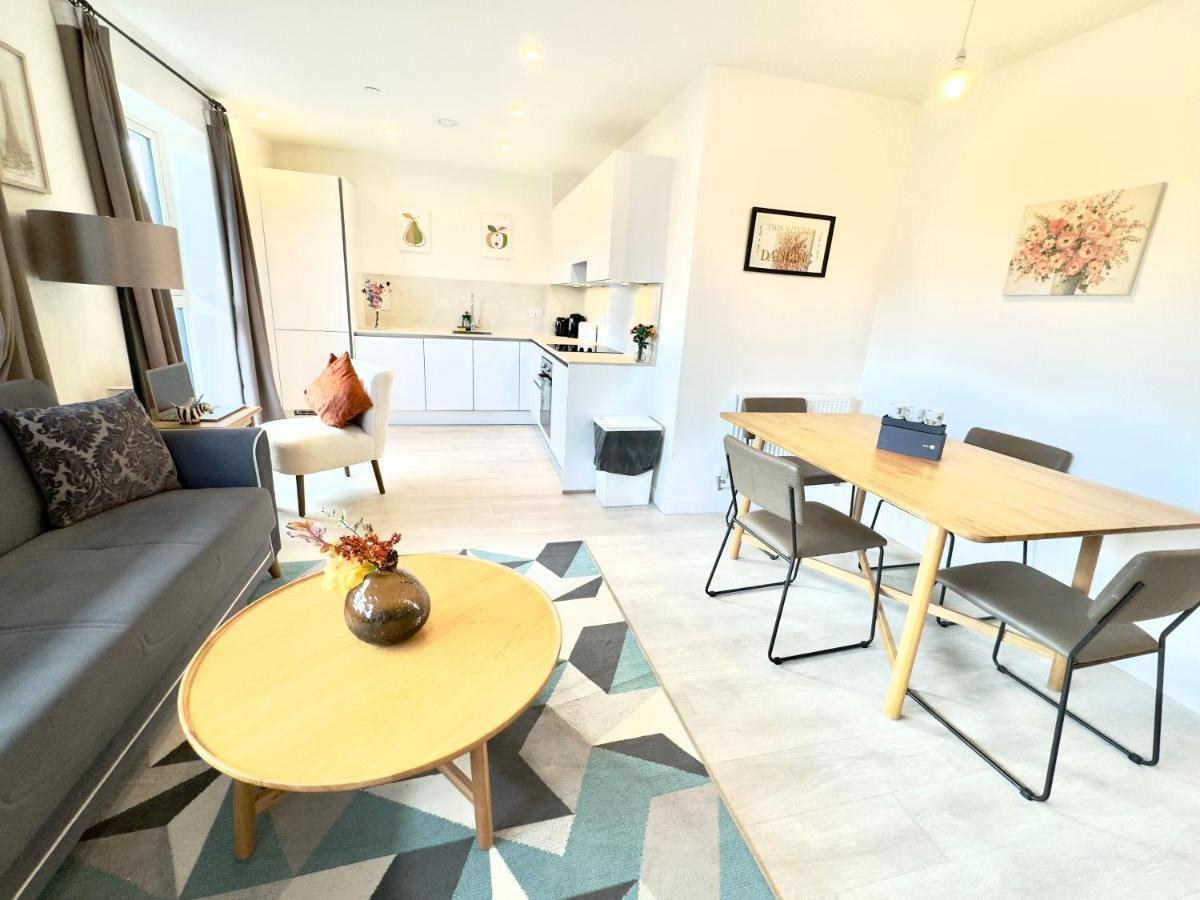 3Bedroom, 2Bathroom, Balcony,Luxury Flat Westfield London Luaran gambar