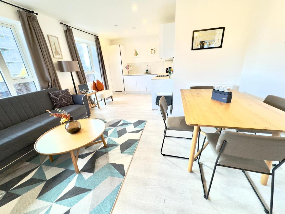 3Bedroom, 2Bathroom, Balcony,Luxury Flat Westfield London Luaran gambar