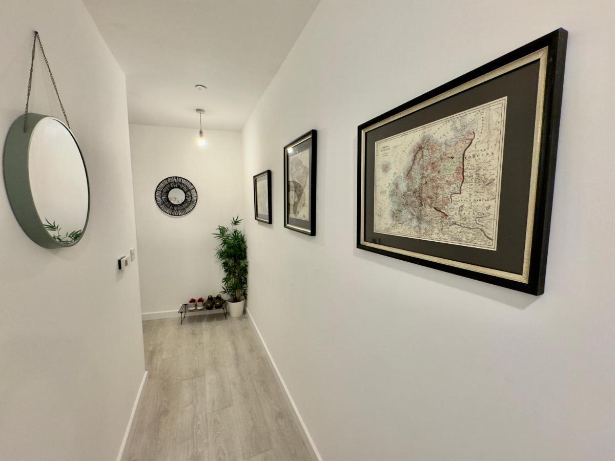 3Bedroom, 2Bathroom, Balcony,Luxury Flat Westfield London Luaran gambar