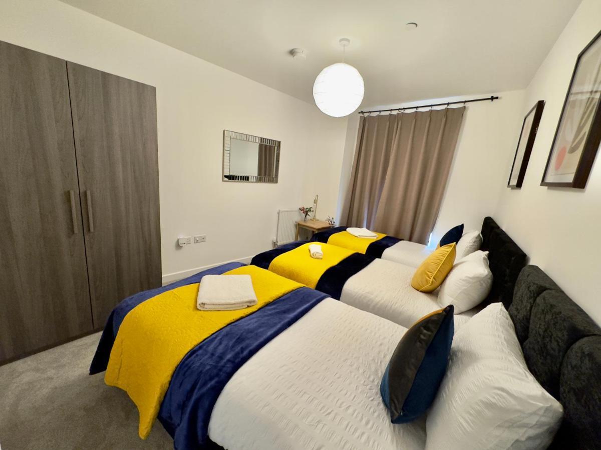 3Bedroom, 2Bathroom, Balcony,Luxury Flat Westfield London Luaran gambar