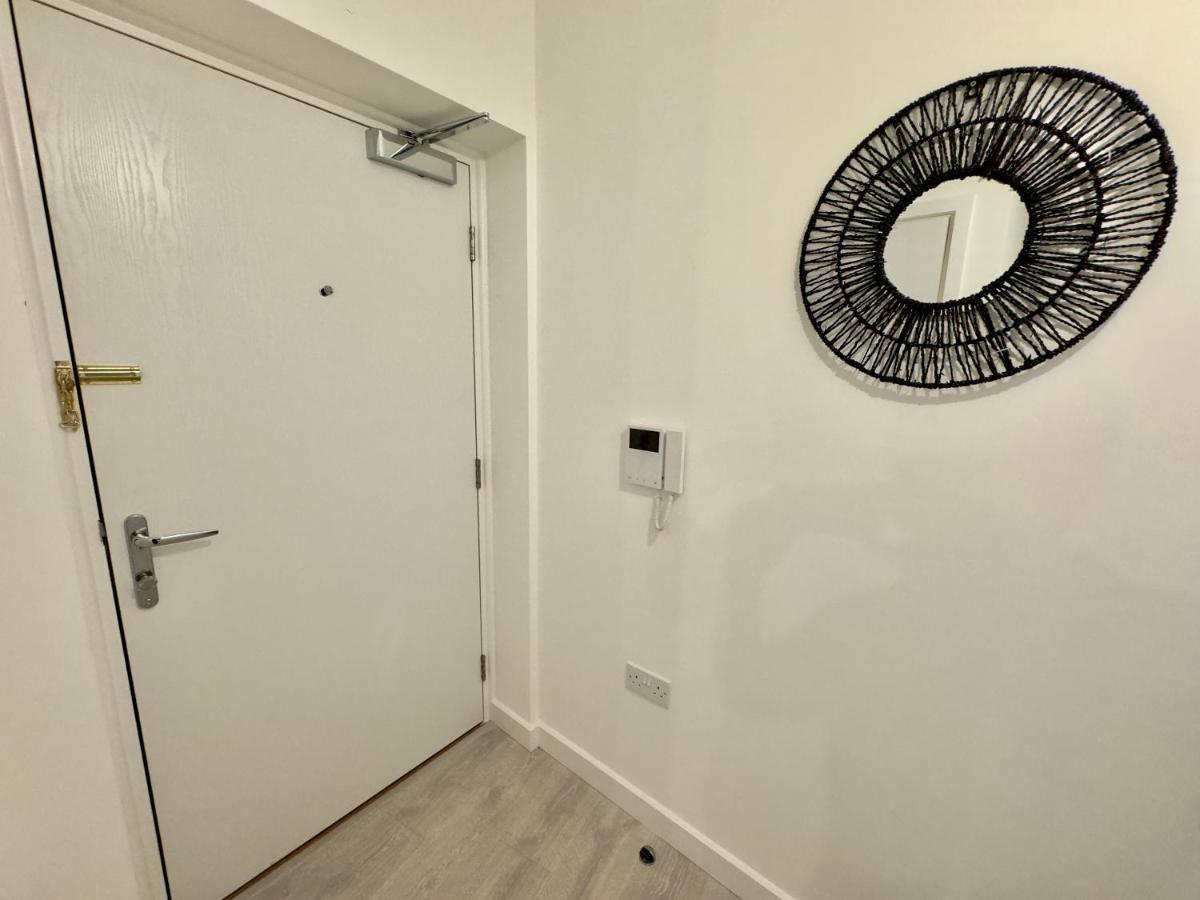 3Bedroom, 2Bathroom, Balcony,Luxury Flat Westfield London Luaran gambar